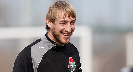 Амельченко получил красную карточку на второй минуте матча с «Аланией» Амельченко получил красную карточку на второй минуте матча с «Аланией»
