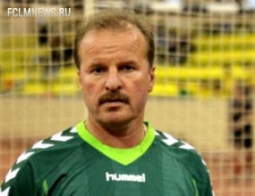 Борис Чухлов: "Завтрашний матч с "Локомотивом", который играет, который летит, будет проверкой перед Лигой Чемпионов Борис Чухлов: "Завтрашний матч с "Локомотивом", который играет, который летит, будет проверкой перед Лигой Чемпионов