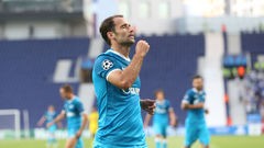 "Зенит" одержал восьмую победу подряд, вырвав три очка у "Урала" "Зенит" одержал восьмую победу подряд, вырвав три очка у "Урала"