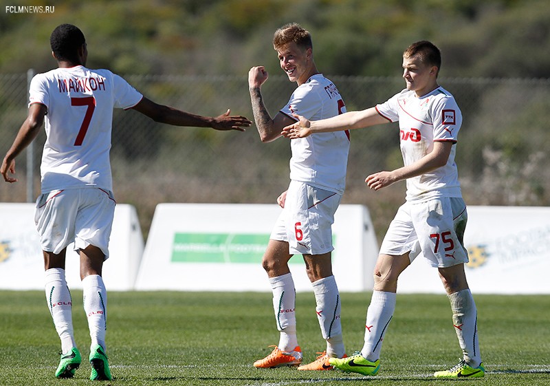 «Локомотив» - «Малага Б» 2:0 «Локомотив» - «Малага Б» 2:0