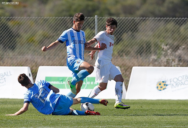«Локомотив» - «Малага Б» 2:0 «Локомотив» - «Малага Б» 2:0