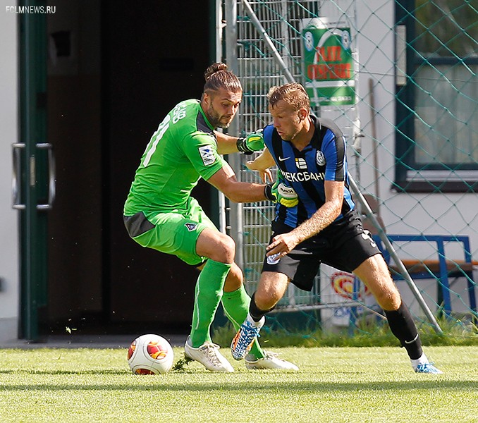 Локомотив» - «Черноморец» 2:1 Локомотив» - «Черноморец» 2:1