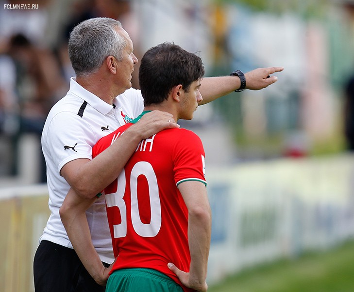 Локомотив» - «Черноморец» 2:1 Локомотив» - «Черноморец» 2:1