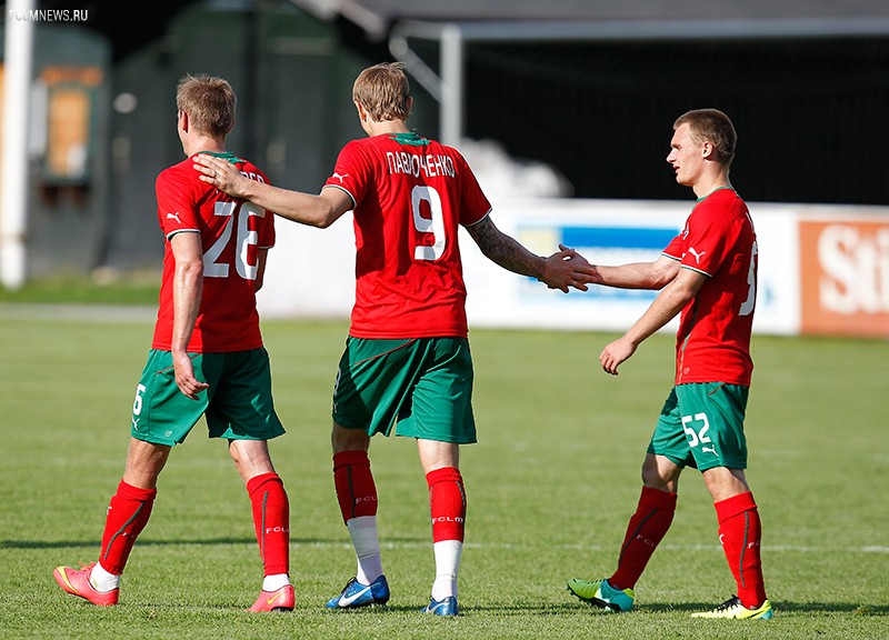 Локомотив» - «Черноморец» 2:1 Локомотив» - «Черноморец» 2:1