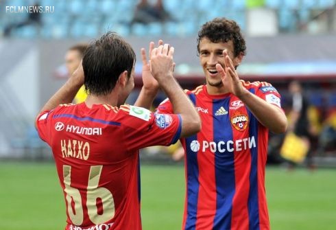 В прошлом сезоне полузащитники Бибрас НАТХО и Роман ЕРЕМЕНКО задавали тон в "Рубине". А этим летом пришли в ЦСКА как свободные агенты. Фото Алексей ИВАНОВ , "СЭ" В прошлом сезоне полузащитники Бибрас НАТХО и Роман ЕРЕМЕНКО задавали тон в "Рубине". А этим летом пришли в ЦСКА как свободные агенты. Фото Алексей ИВАНОВ , "СЭ"