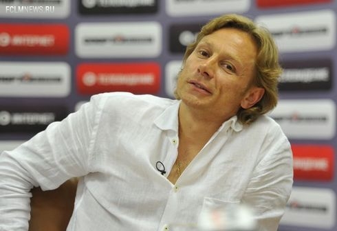 Валерий Карпин: «Локомотив» сейчас пытается все вернуть, но без результата люди на трибуны не вернутся Валерий Карпин: «Локомотив» сейчас пытается все вернуть, но без результата люди на трибуны не вернутся