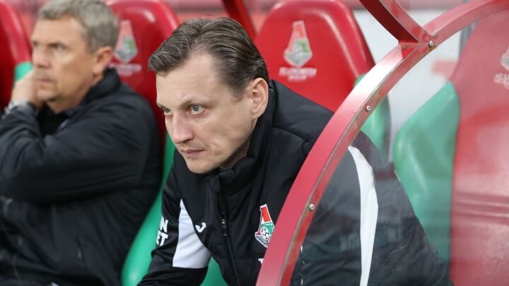 «Локомотив» отказался от идеи смены тренера и продлит контракт с Галактионовым на два года