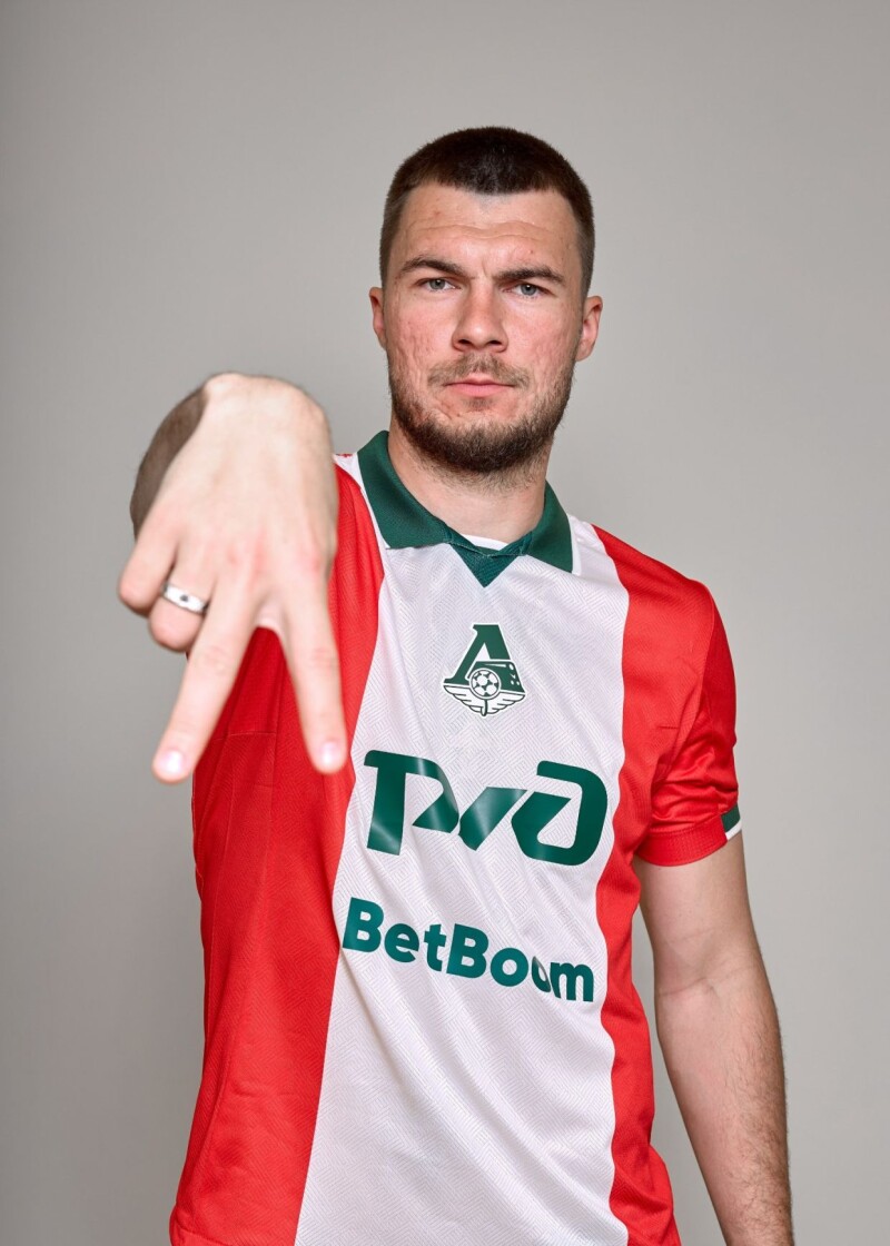 Николай Комличенко