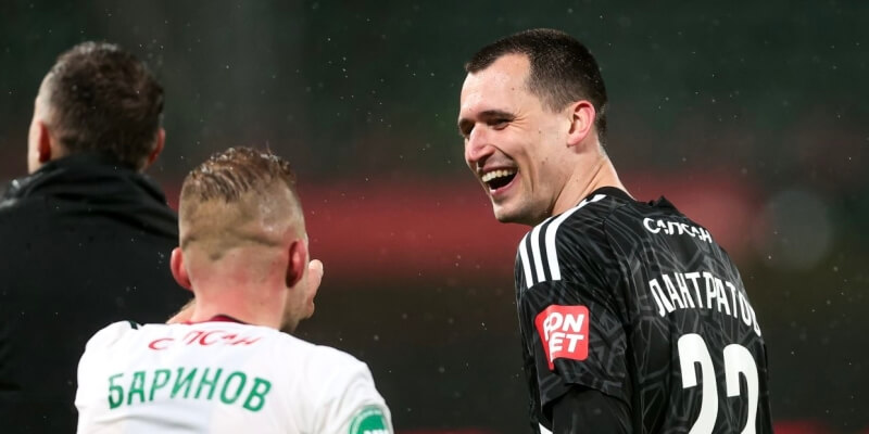 Дмитрий Баринов