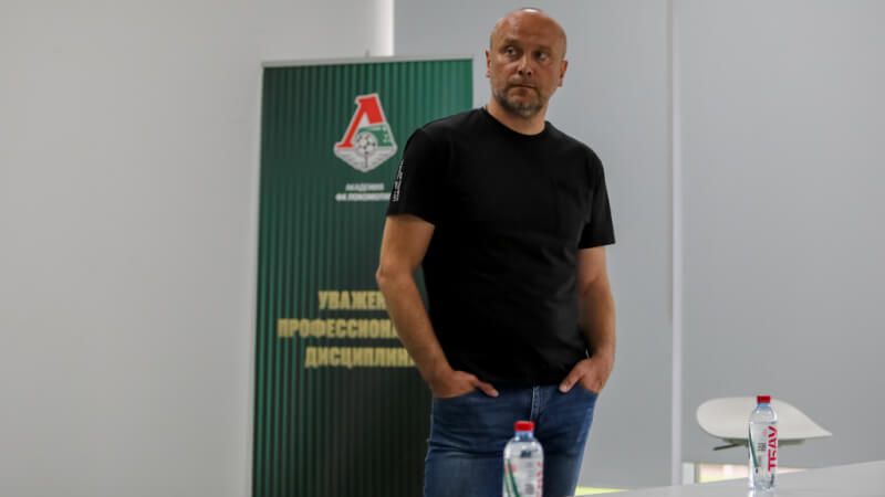 Дмитрий Хохлов